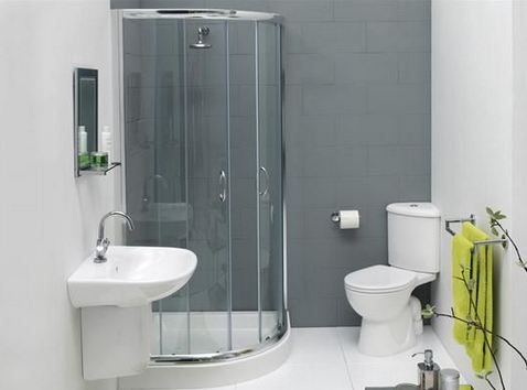 Bathroom Suite in Small Space