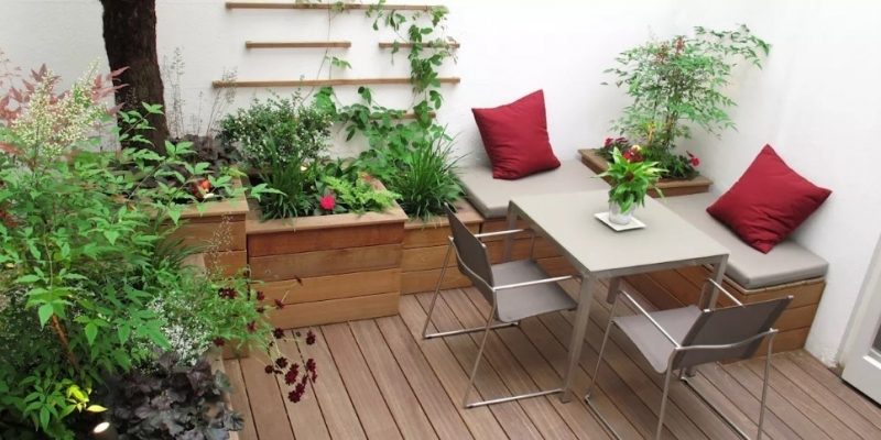 How to Decorate Small Gardens