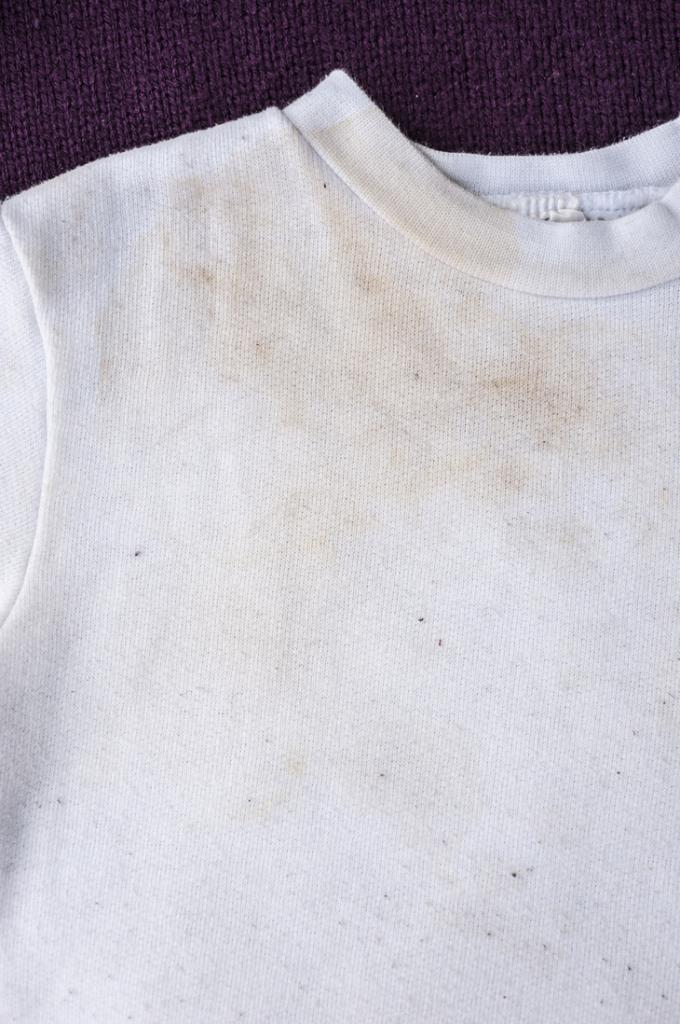 How to Remove All Kinds of Clothes Stains