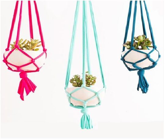 How to Make a Macrame Plant Hanger