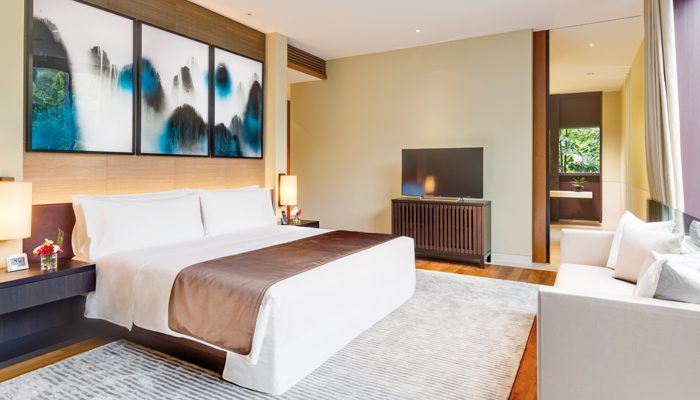 how to make your room feel like a luxurious hotel room