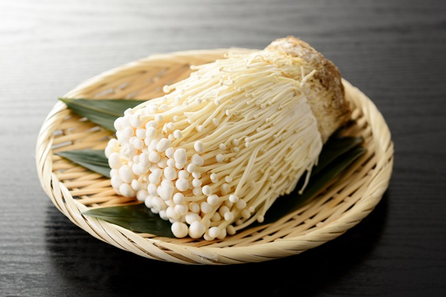 How to Grow Enoki Mushrooms